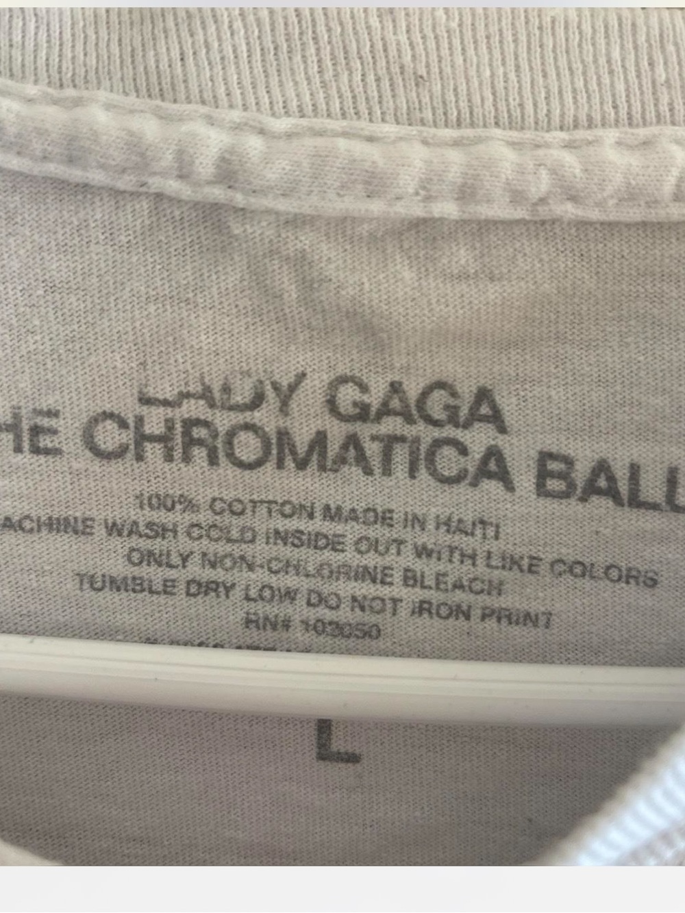 Lady Gaga Chromatica Tour band t-shirt - Picture 4 of 7